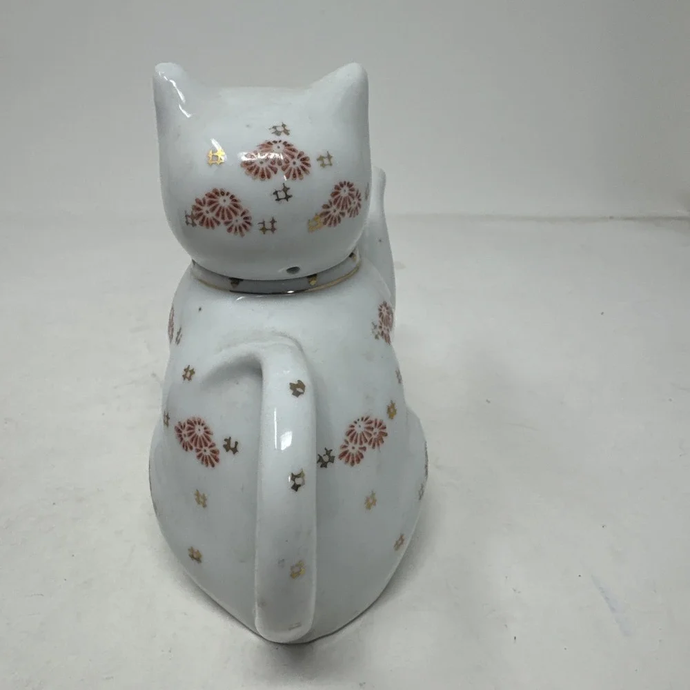 Tea Pot Vintage Chinese Lucky Cat  Ceramic White Red Floral Print  5.5